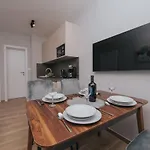 Virgine Maria I Lejlighed Baška